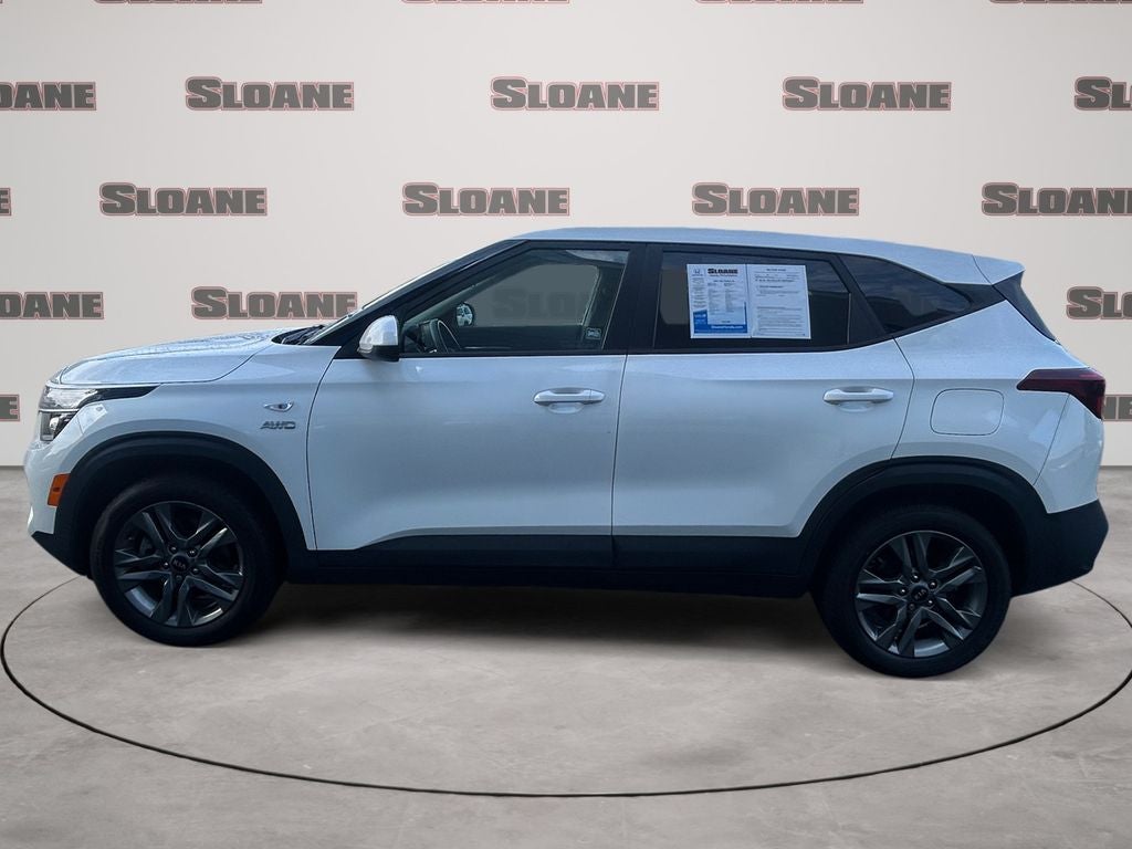 2021 Kia Seltos — side profile view