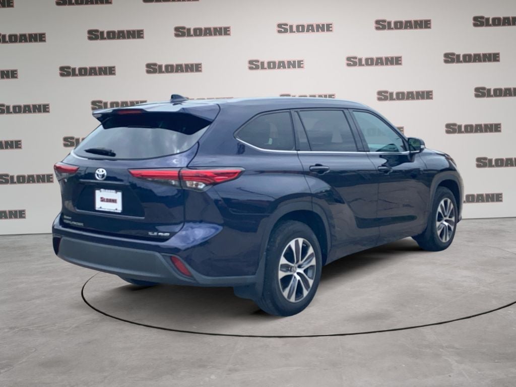 2022 Toyota HIGHLANDER — detail view