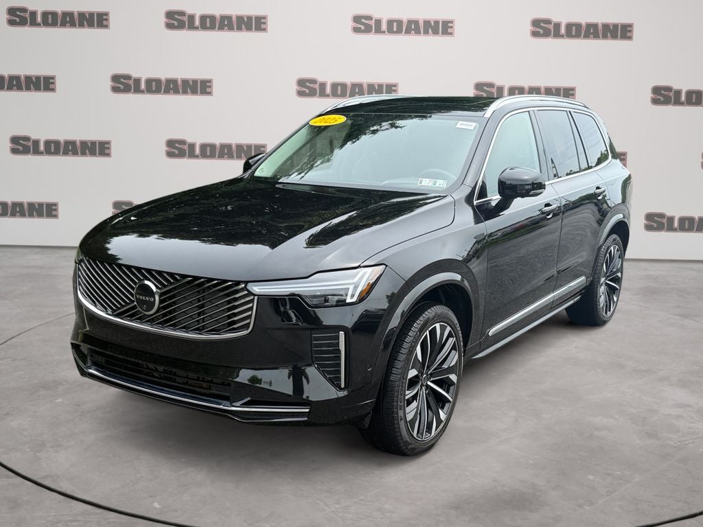 2025 Volvo XC90 B6 Ultra 2025.5 in Onyx Black Metallic — front three-quarter view